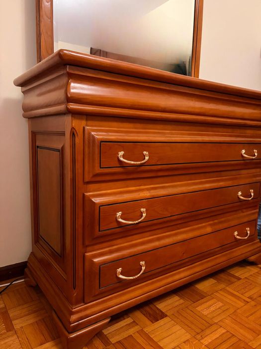 Vendo quarto + credencia com espelho