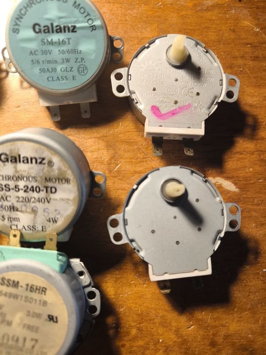 Silniczek z mikrofali.