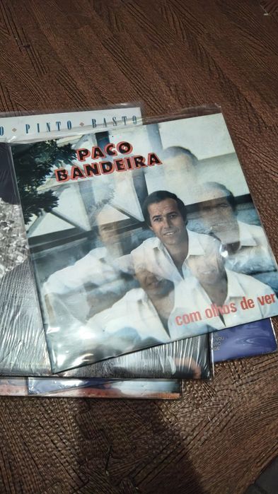 Paco Band
Consequências 
Paco Bandeira
Com os olhos de ver
Paco Bandeira
Vidas
António Pinto Basto 
Rosa Branca oferta 
Capas e discos como novos
25€