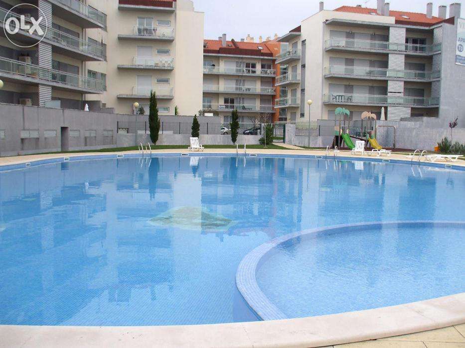Apartamento T2 Com Piscina em São Martinho do Porto