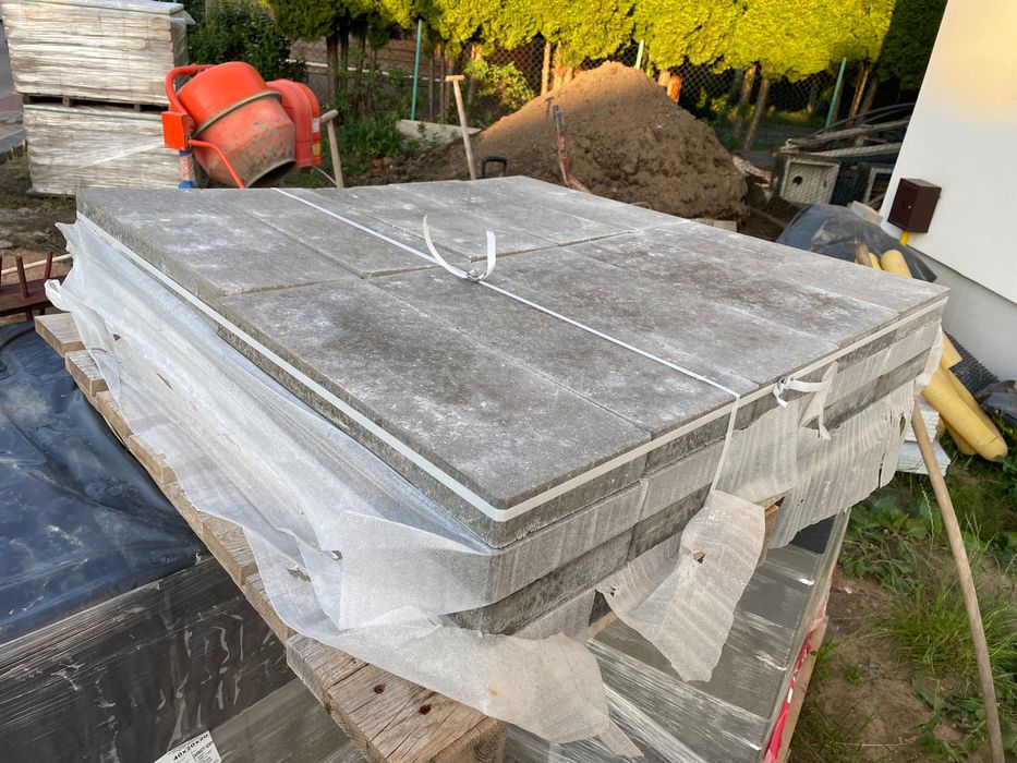 Daszki betonowe ogrodzeniowe wymiar 40x20 szare pustaki/ mur/beton
