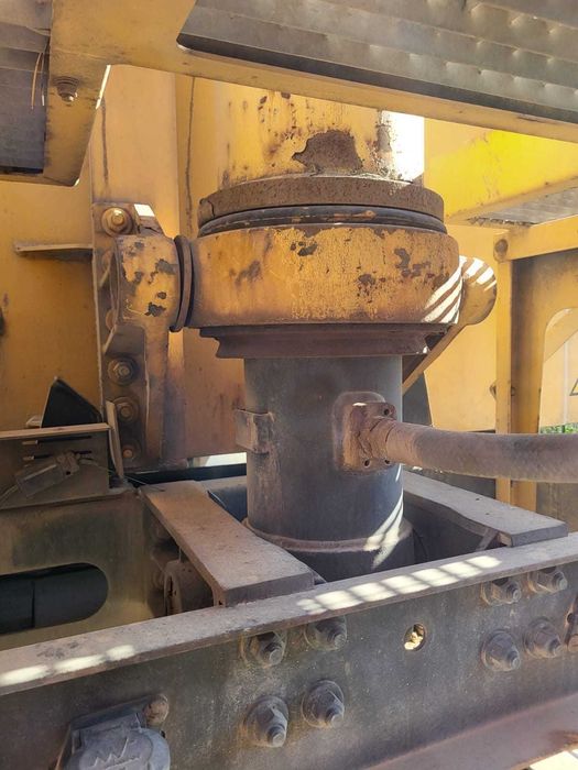 Wywrotka CARNEHL CHKS 2011