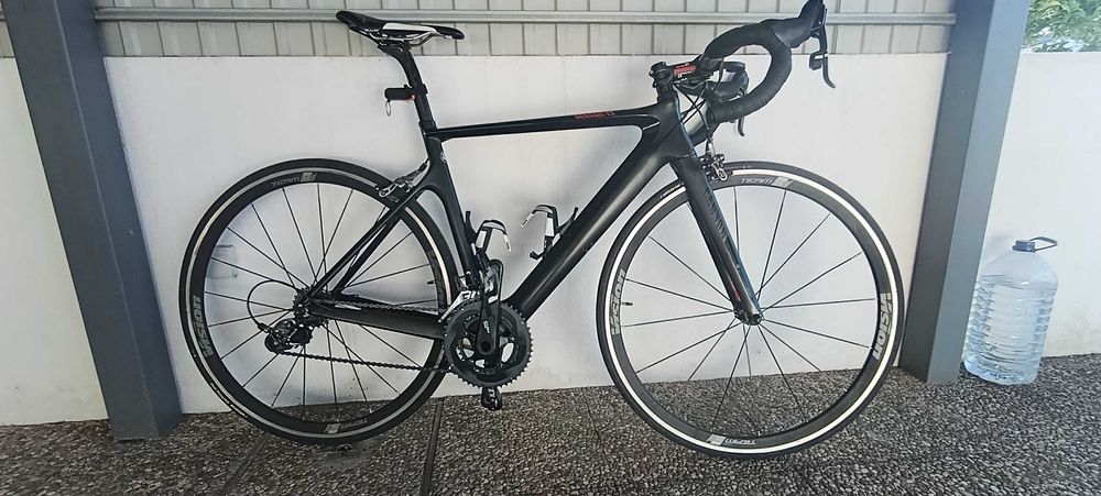 Bicicleta Canyon aeroad
