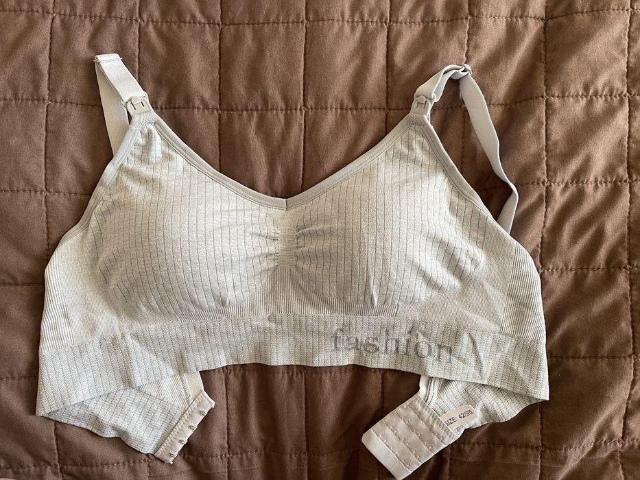 Бюстгальтер на період лактації (годування)