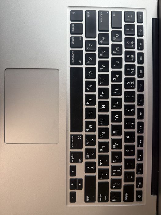 Продам MACbookAir A1466