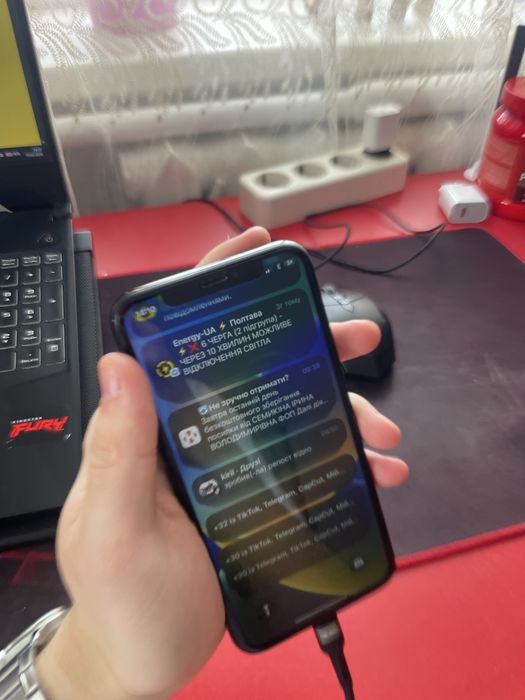 Продам айфон 10 (X) 256 gb