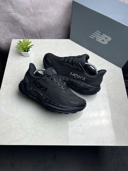 Кросівки Hoka Arahi 8 Розмір 45 Original Взуття