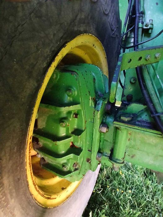 Комбайн зернозбиральний Джон Дір 1177