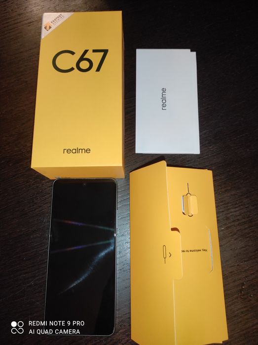 Telefon Realme C67, nowy