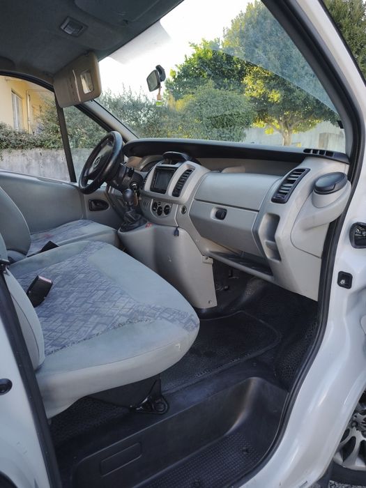 Opel Vivaro 1.9CDTi 100CV//6 lugares