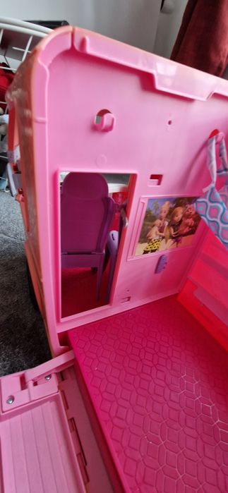 Camper Barbii -samochod