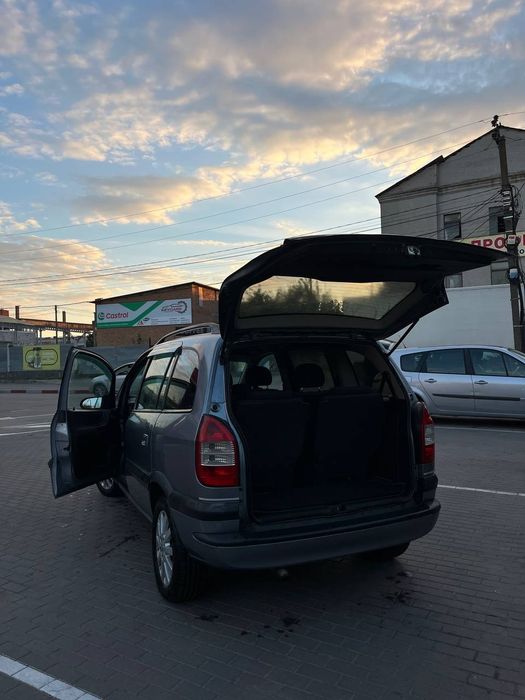Продам Opel Zafira A