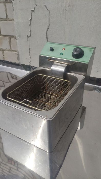 Фритюрниця професійна на 5л