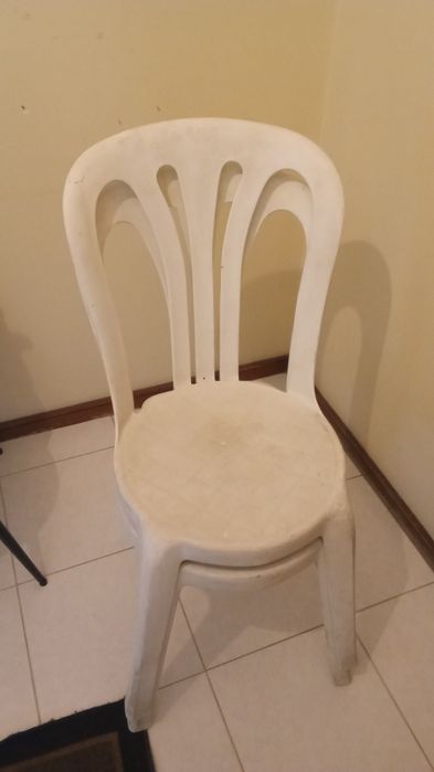 2 cadeiras PVC Branco