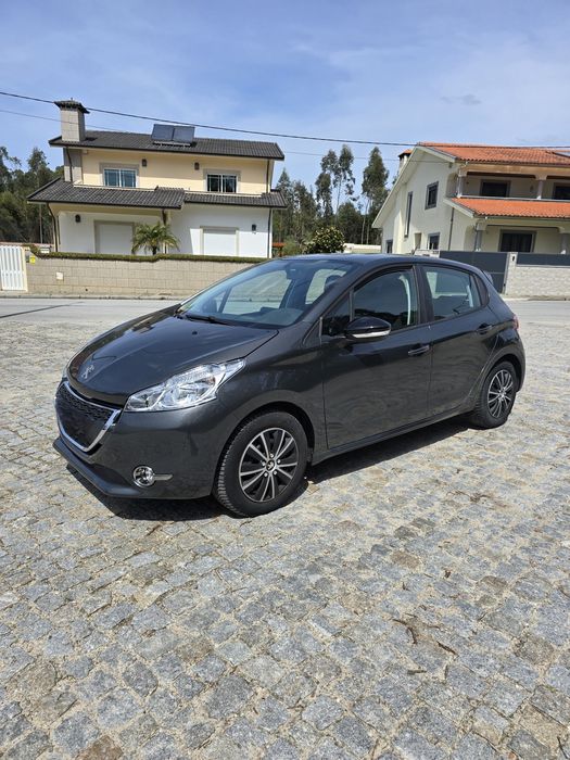 Peugeot 208 1.0 gasolina