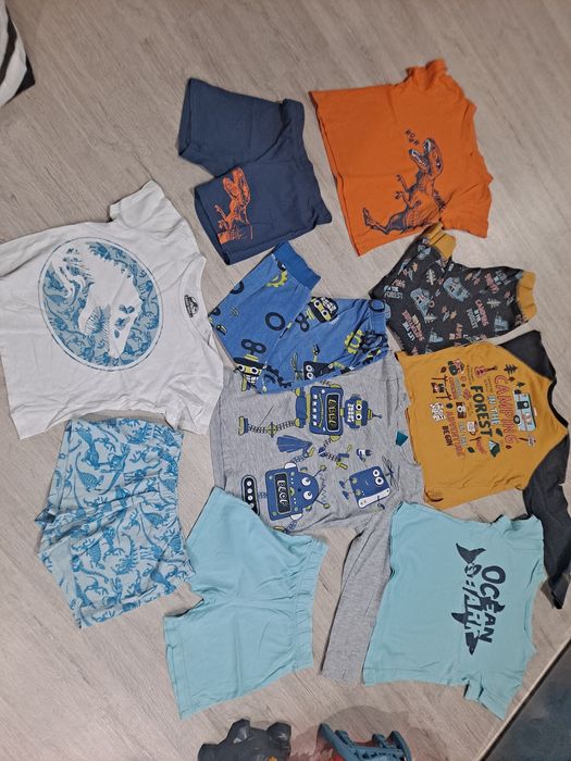 Piżamy dla chłopca  rozmiar 110-116