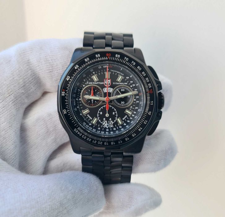 Чоловічий годинник Luminox XA.9272 F-22 Raptor Titanium Tritium Sapphi