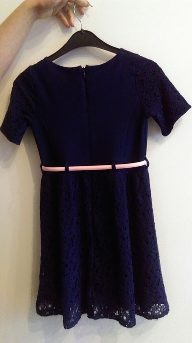 Sukienka dziecieca z podpinka r.140