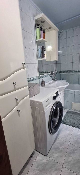 Продаж частини будинку на Польовій з окремим двором і хорошим ремонтом!