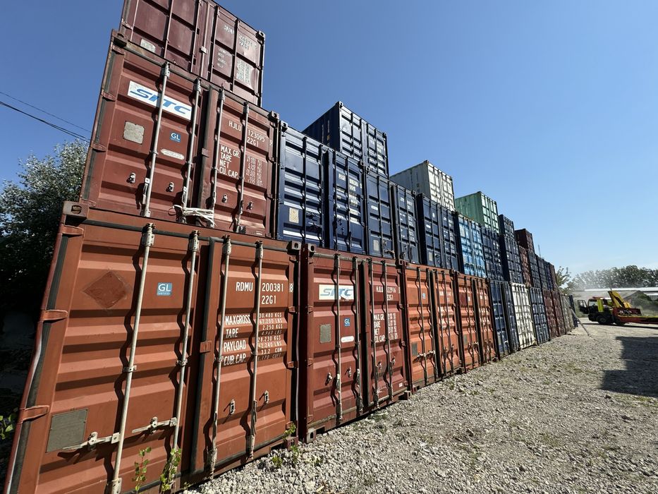 Морской контейнер 20 футов, Киев (Жуляны / Живые Фото)