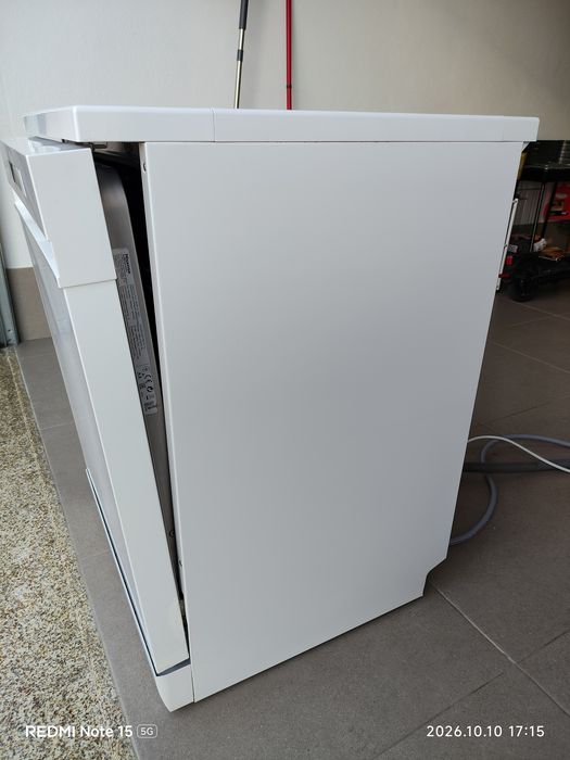 Vendo máquina de lavar loiça Hisense HS622E10W