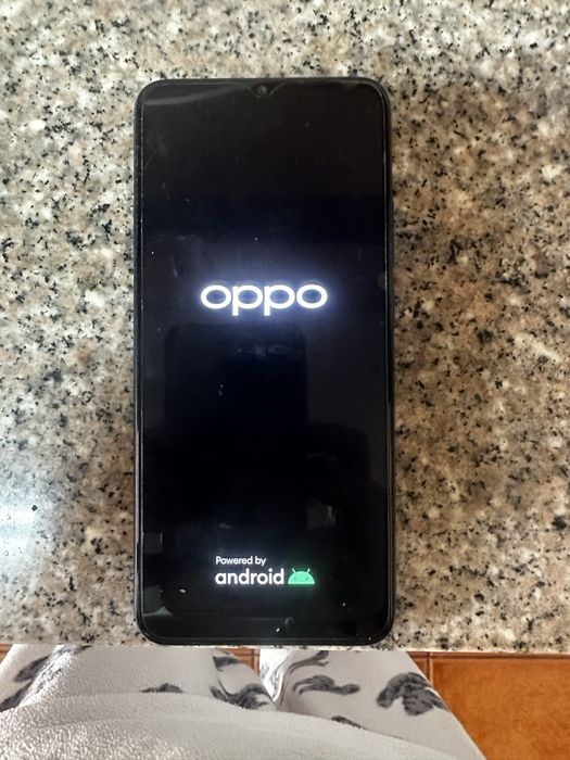 Oppo A15.