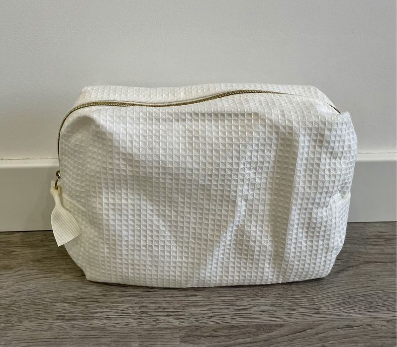 Bolsa ou necessaire branca