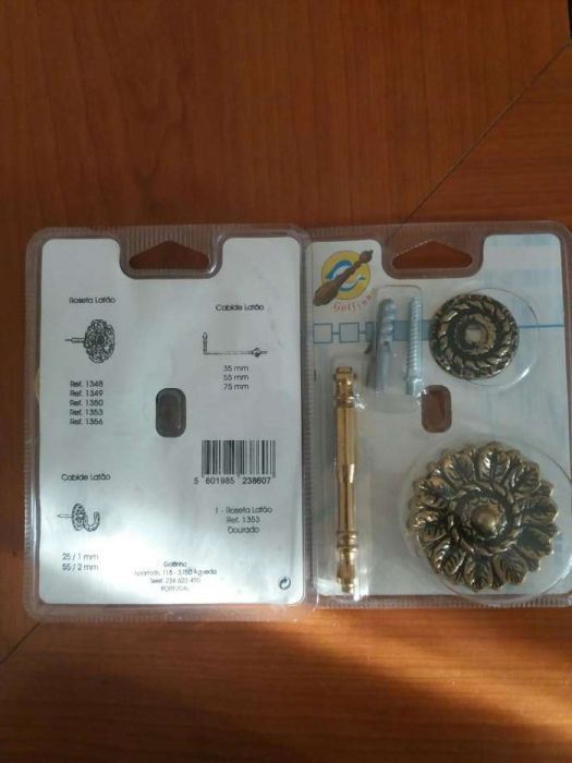 Cabides em Latão com Roseta