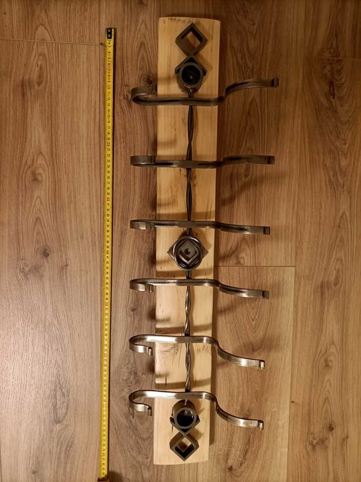 2 Cabides de metal envernizado feito à mão