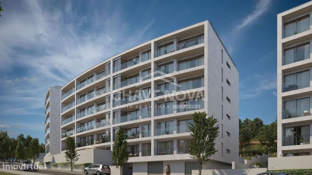 Apartamento T1 Novo com Varanda e Garagem