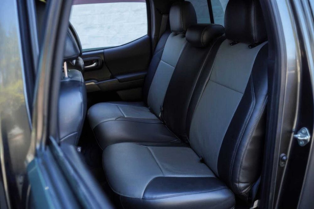 Toyota Tacoma      2019