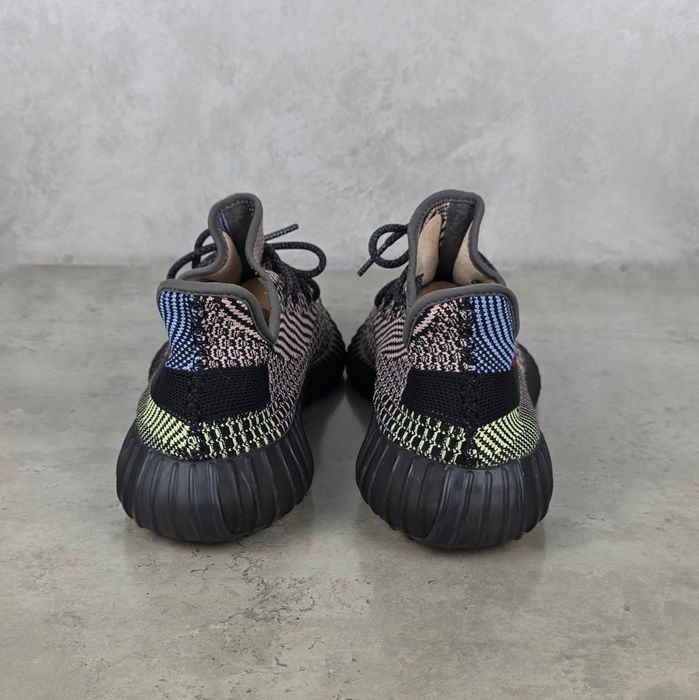 Кросівки Adidas Yeezy Boost 350 V2