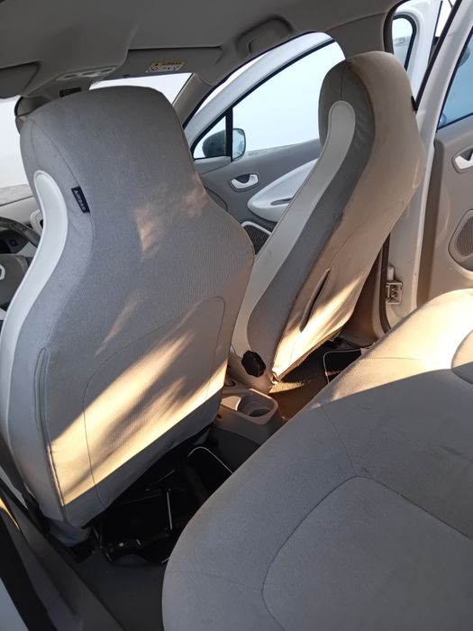 Bancos Renault Zoe (Dianteiros e Traseiros)