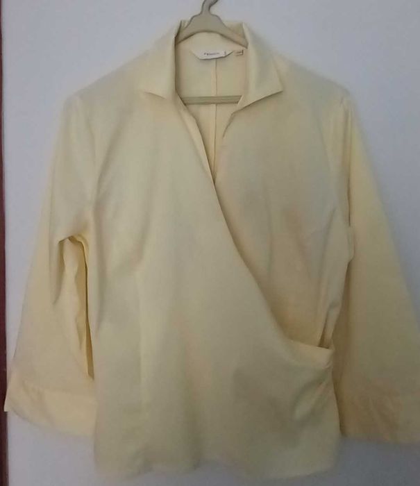 Blusa de manga curta de senhora