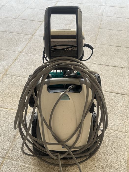 Robot piscina com fios
