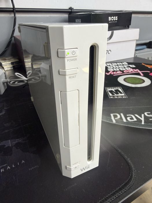 Nintendo Switch Wii Nintendo-Switch-Wii-Cover.jpg?