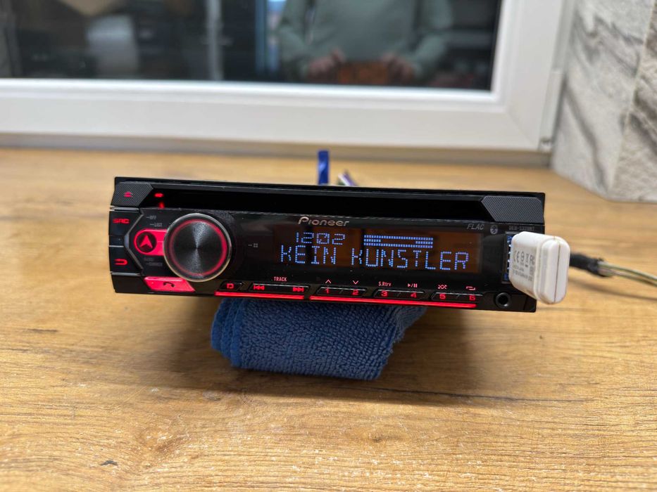 radio samochodowe Pioneer DEH-S320BT