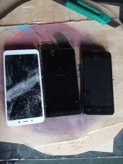 6 telefonów lazer,xperia,xaomi do remontu