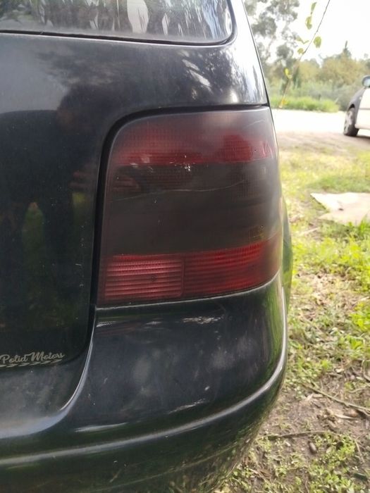 Farolim escurecido golf 4