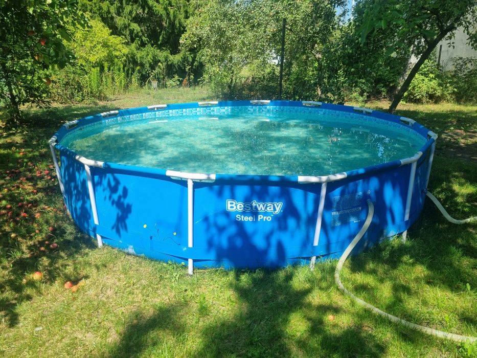 Basen Bestwyi 4.3m. Z pokrywa.