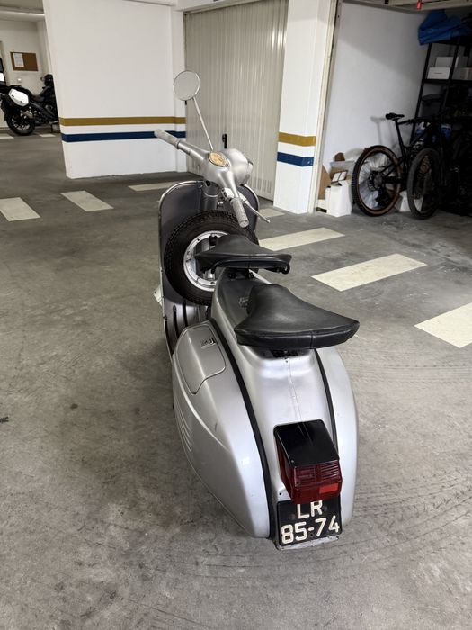Vespa sprint 150