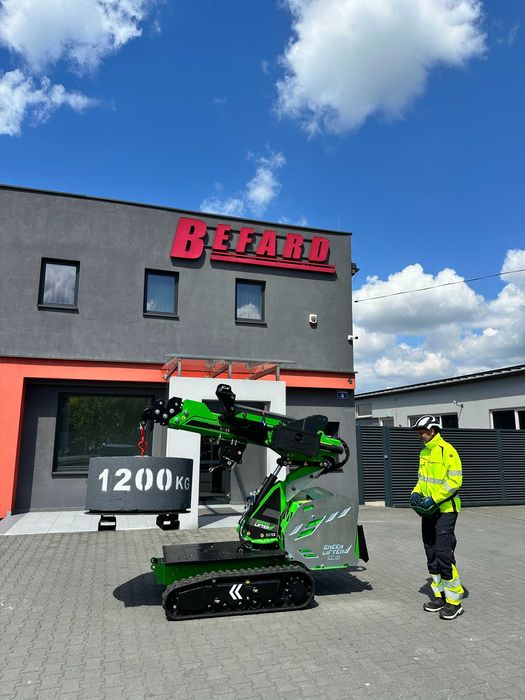 Mini żuraw PICK&CARRY BEFARD XM1200 udźwig 1500kg, zasięg ponad 10m.
