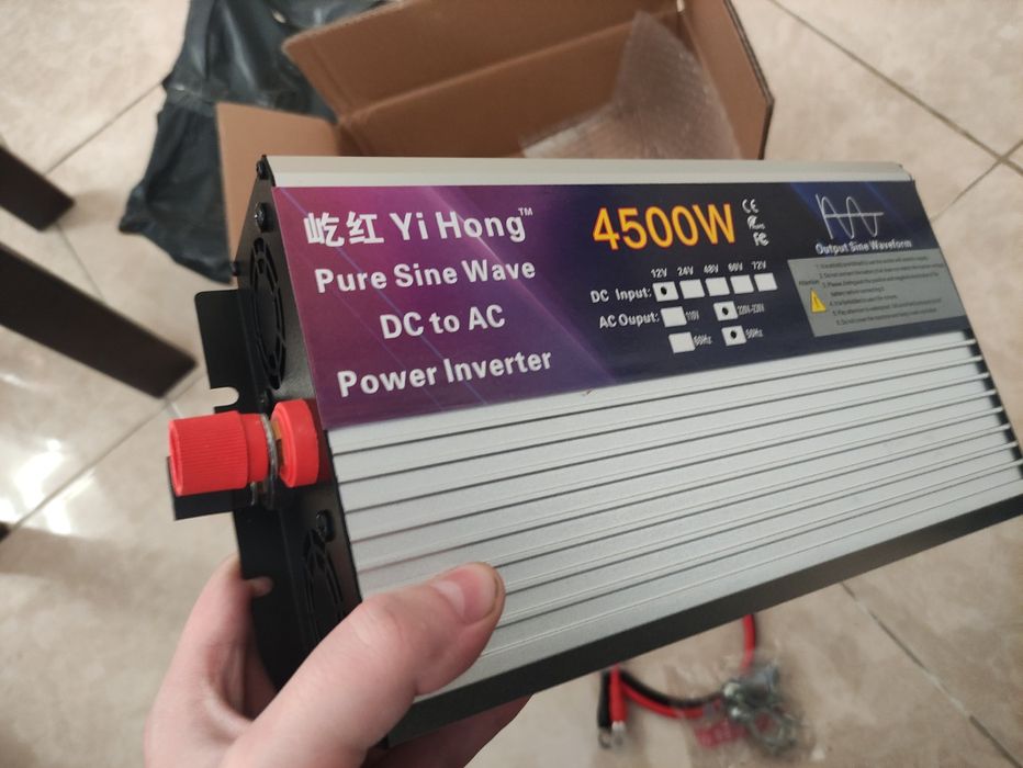 В наличии, Очень мощный инвертор 4500w, чистый синус, есть экран и ват