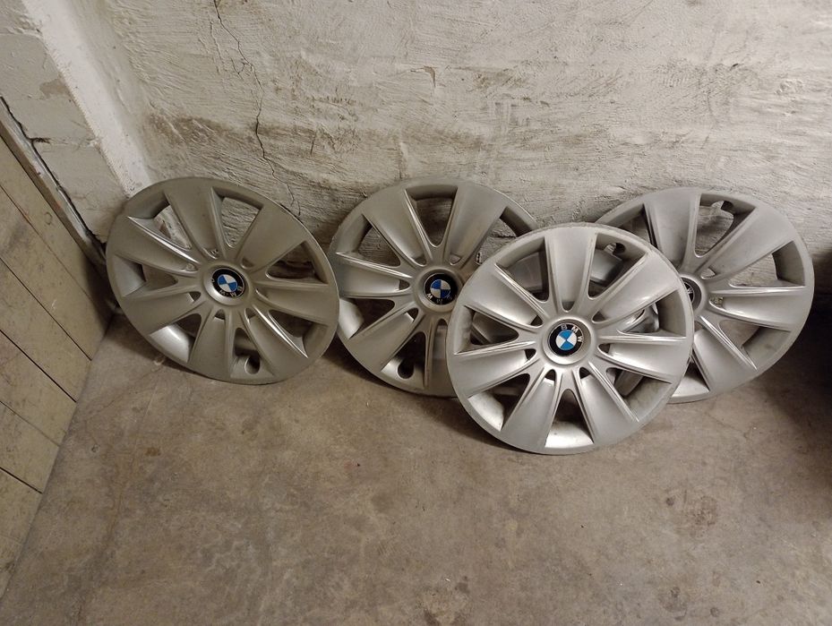 Sprzedam komplet kołpaków do BMW