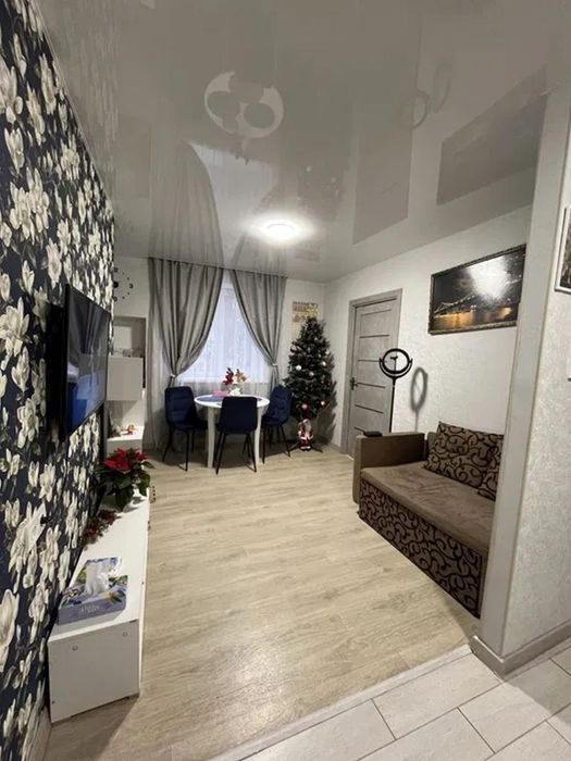 Продам 3-комн квартиру в районе Космонавтов ул.