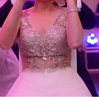 Przepiękna suknia ślubna (cena w salonie: ~4.000 zł)