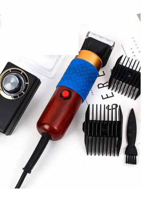 Nowy profesjonalny trymer - psy, koty, zwierzęta, dywany