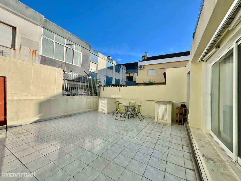 T1 - Garagem / Terraço - Baixa da Banheira