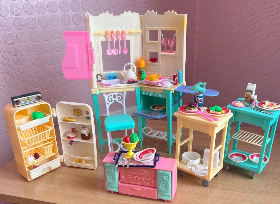 Меблі для Барбі ляльки