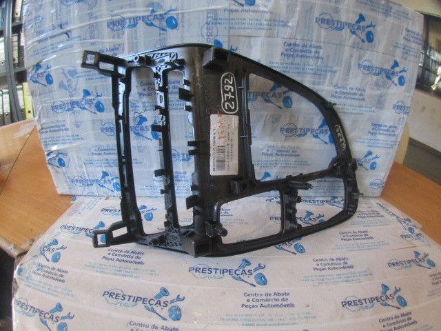 Moldura da consola central / rádio / aro OPEL Corsa A